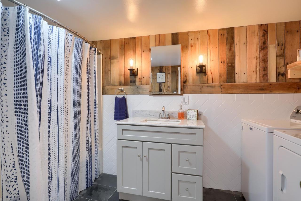 Appartamento 5 Bd W Hottub - Mins To Hunting Hiking & Fishing New Providence Esterno foto